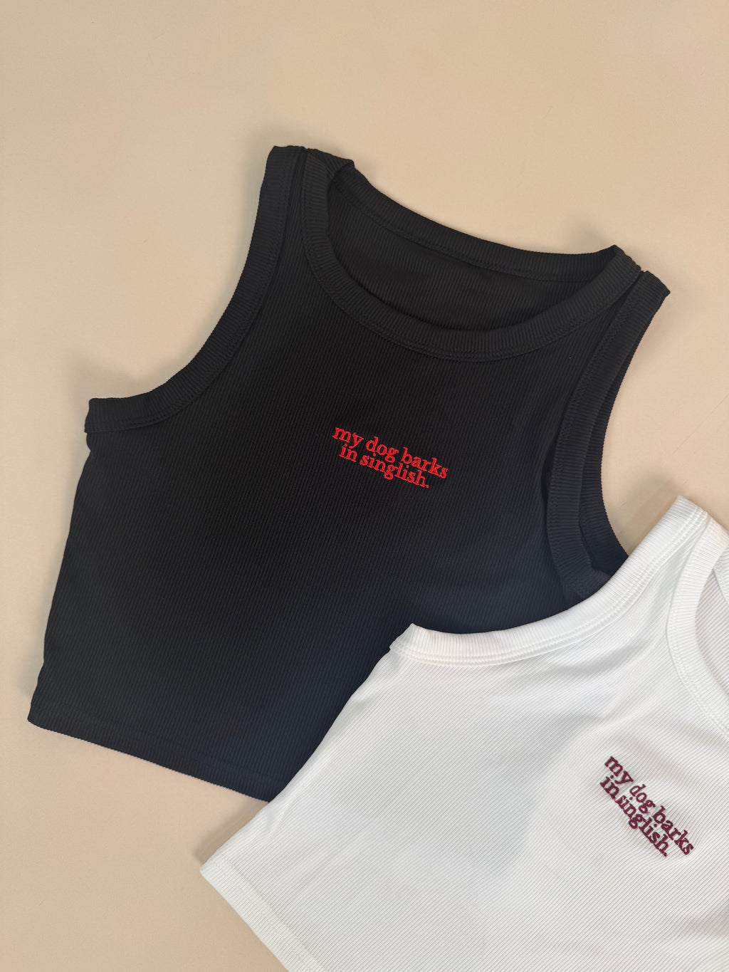 my dog barks in singlish tank top (black)